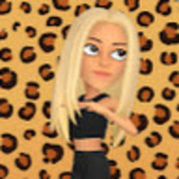 carolinebart900
